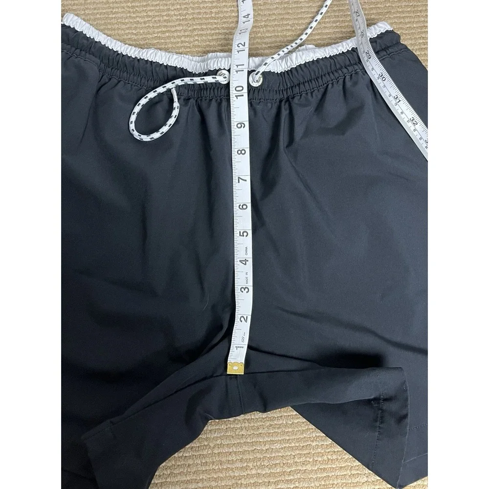 Chubbies Black Swim Trunks Board Shorts 5.5